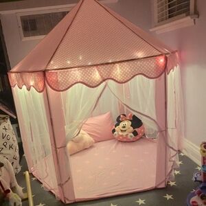 Pink Polka Dot Princess Indoor Castle Play Tent Mesh Panels Fort